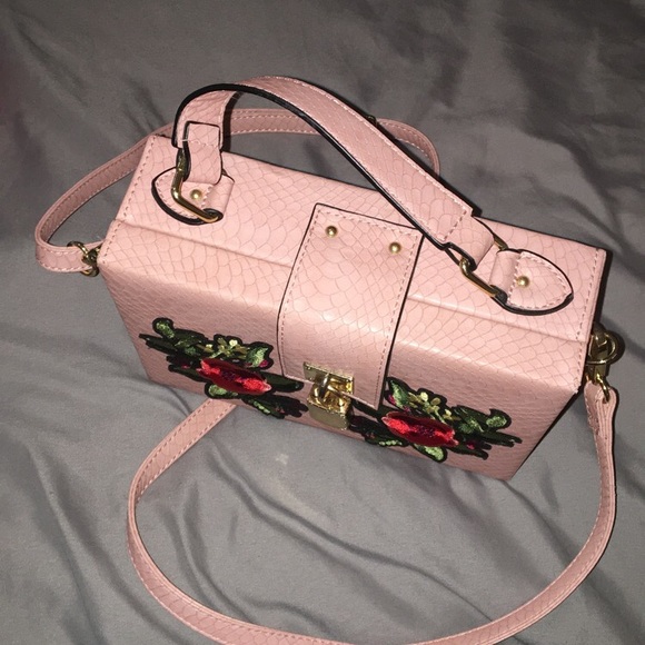 Cute handbag - Picture 2 of 3